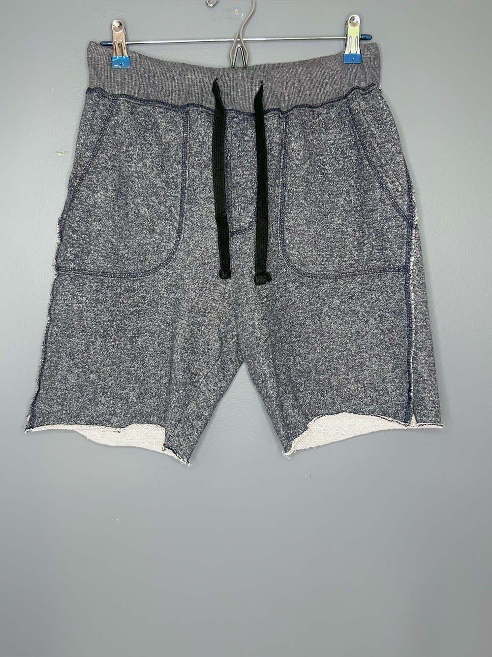 BDG Sweat Shorts Mens M Blue French Terry Raw Hem Drawstring Pockets Lounge